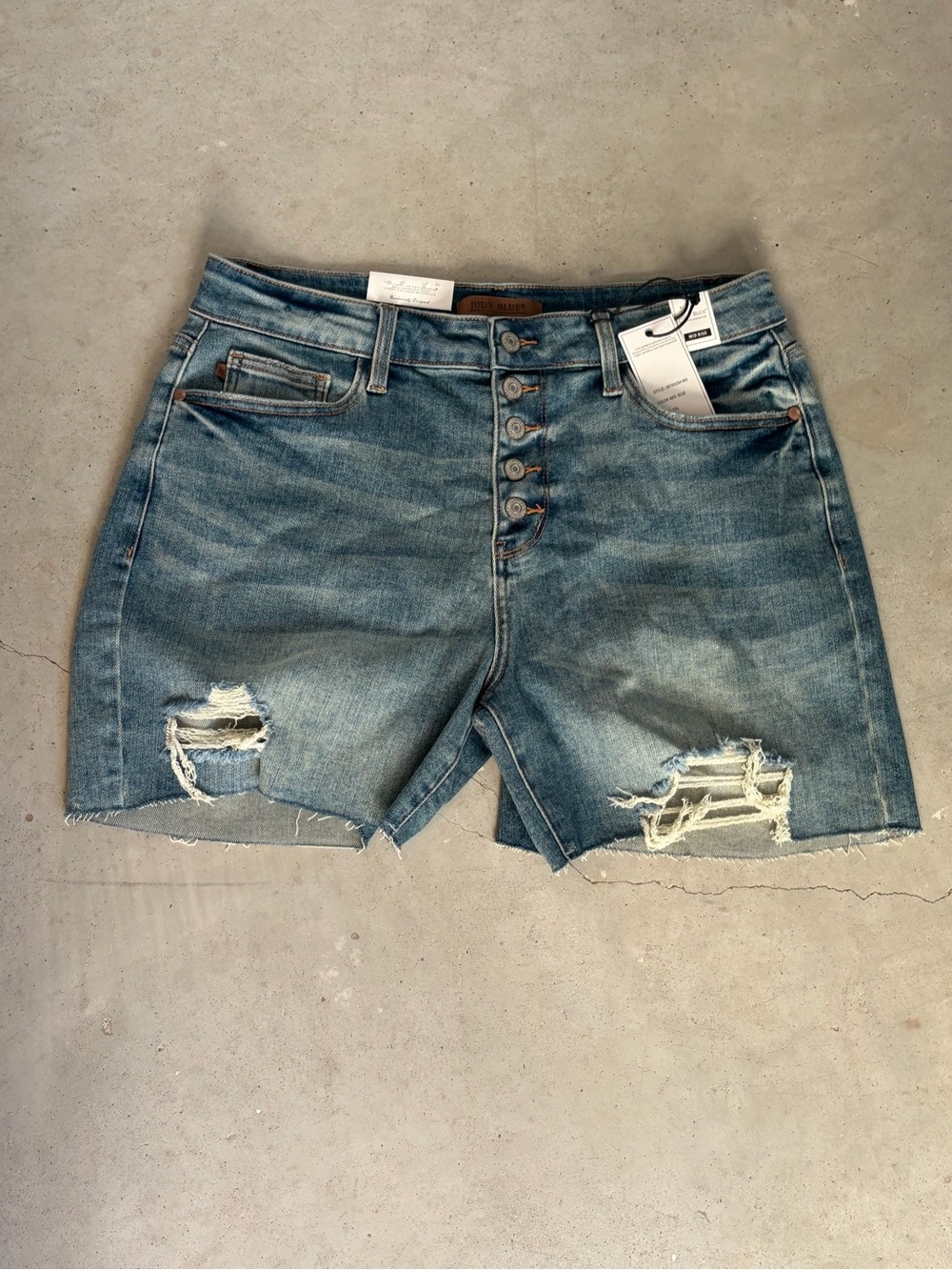 NWT Judy Blue Button Fly Distressed Denim Shorts 1XL
